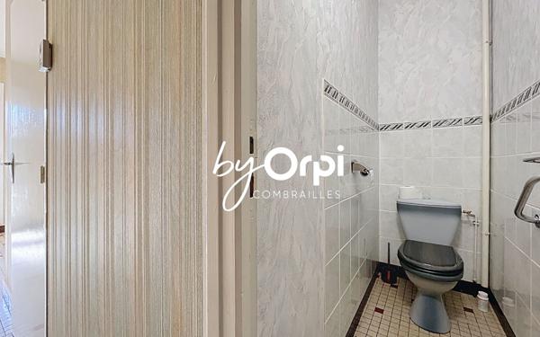 Maison à vendre    5 pièces •  Lavault-Sainte-Anne