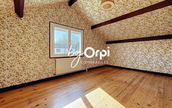 Maison à vendre    5 pièces •  Lavault-Sainte-Anne