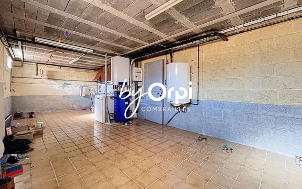 Maison à vendre    5 pièces •  Lavault-Sainte-Anne