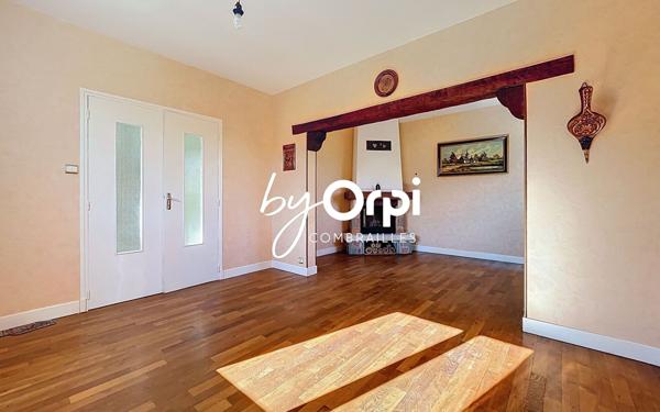 Maison à vendre    5 pièces •  Lavault-Sainte-Anne