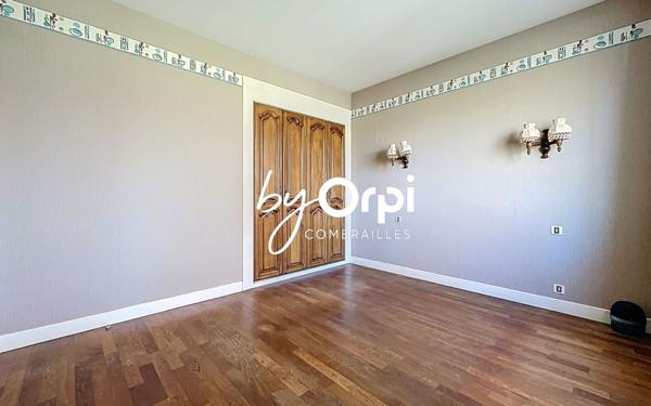 Maison à vendre    5 pièces •  Lavault-Sainte-Anne