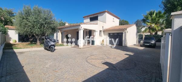 Maison
         5 pièces
        - 140 m² Bien prestige 530 000 € *