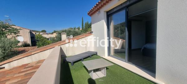 Maison
         5 pièces
        - 140 m² Bien prestige 530 000 € *