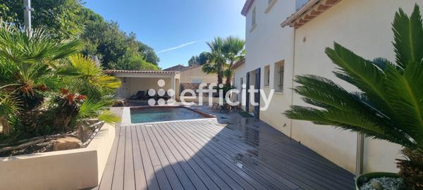 Maison
         5 pièces
        - 140 m² Bien prestige 530 000 € *
