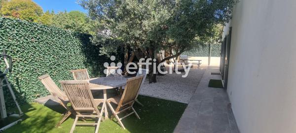 Maison
         5 pièces
        - 140 m² Bien prestige 530 000 € *