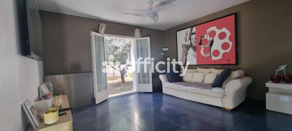 Maison
         5 pièces
        - 140 m² Bien prestige 530 000 € *