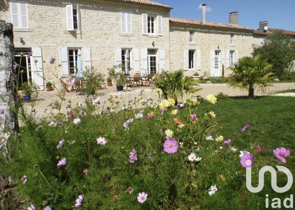 Maison à vendre 15 pièces 540 m² Lesparre-Médoc