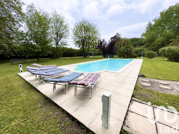 Maison à vendre 15 pièces 540 m² Lesparre-Médoc