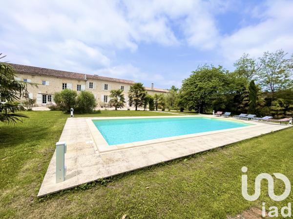 Maison à vendre 15 pièces 540 m² Lesparre-Médoc