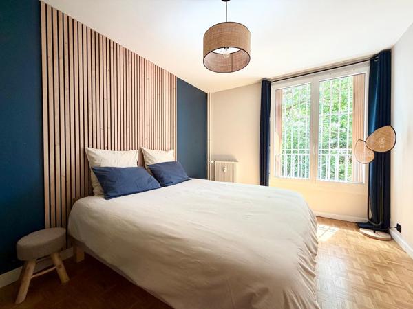 Appartement
         3 pièces
        - 70 m² Exclusivité 259 000 € *