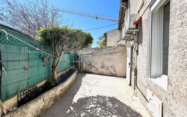 Appartement à vendre    4 pièces • 72 m2 Marseille 11