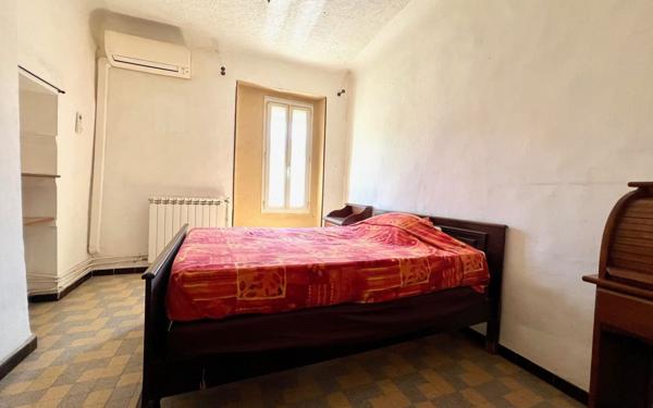 Appartement à vendre    4 pièces • 72 m2 Marseille 11