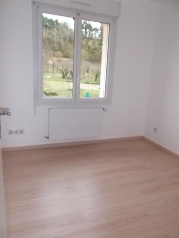 COMMUNE DE BASSUET - MAISON T 5 / SOUS-SOL / JARDIN