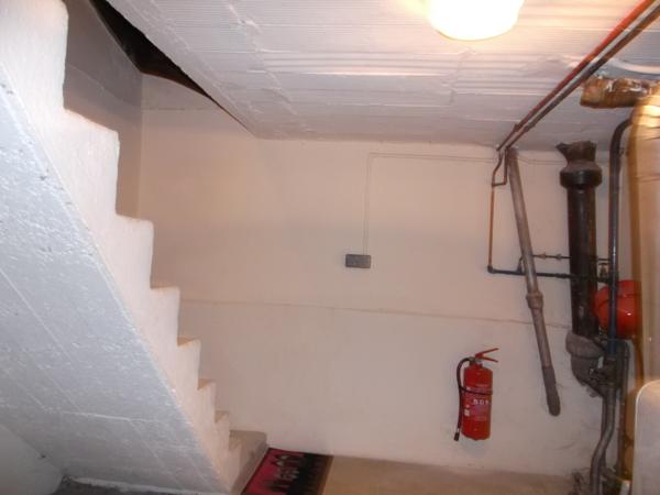 COMMUNE DE BASSUET - MAISON T 5 / SOUS-SOL / JARDIN