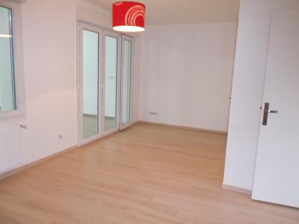 COMMUNE DE BASSUET - MAISON T 5 / SOUS-SOL / JARDIN