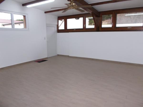 COMMUNE DE BASSUET - MAISON T 5 / SOUS-SOL / JARDIN