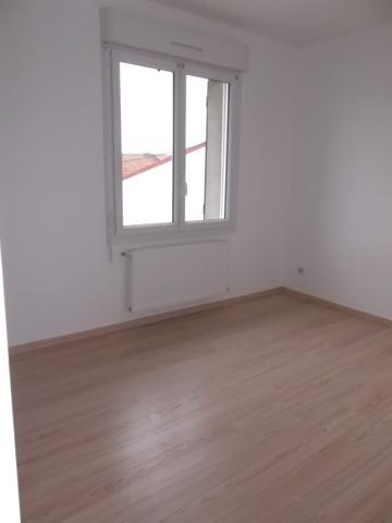 COMMUNE DE BASSUET - MAISON T 5 / SOUS-SOL / JARDIN