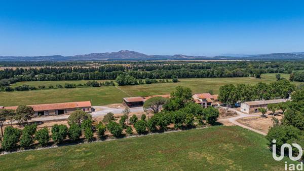 Maison à vendre 15 pièces 4 000 m² Salon-de-Provence