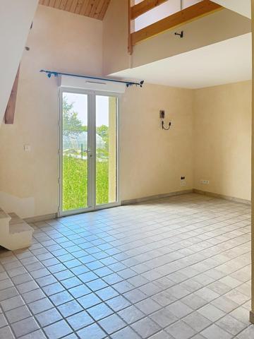 À 3 km du centre de Louhans, maison familiale