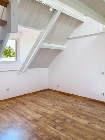 À 3 km du centre de Louhans, maison familiale