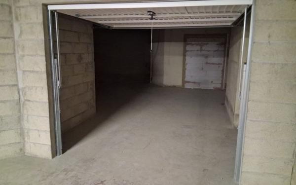 Stationnement à louer    30 m2 Annemasse