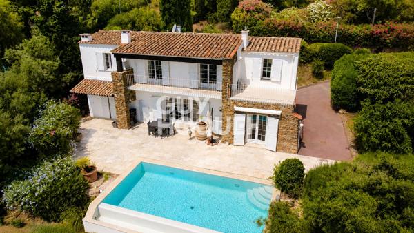 Villa vue mer à vendre de 5 pièces de 160 m²