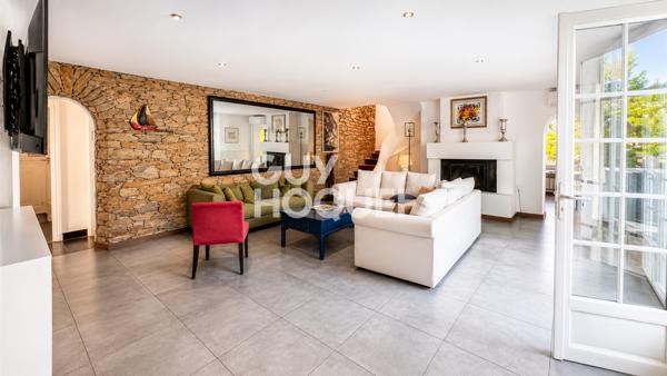 Villa vue mer à vendre de 5 pièces de 160 m²