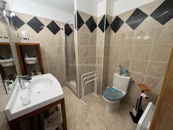 Vente                                                      Appartement
                        
                     4 pièces                      110 m2                     à Calvi