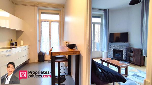 THIZY-LES-BOURG (69240) Immeuble de rapport , 5 appartements, garage et terrain 760m²