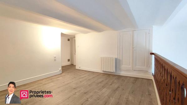 THIZY-LES-BOURG (69240) Immeuble de rapport , 5 appartements, garage et terrain 760m²