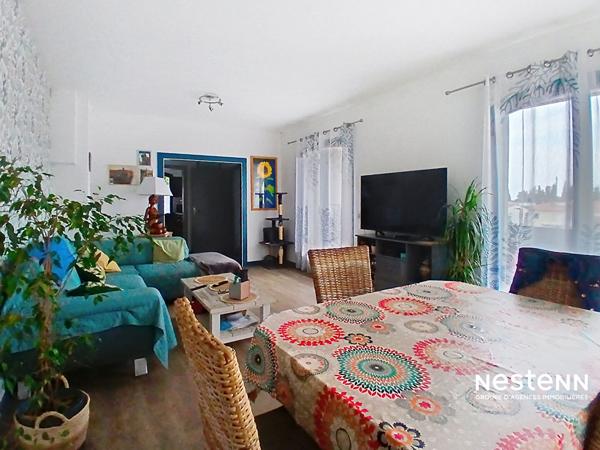 Appartement a vendre a Saint Genis Des Fontaines 4 pieces 104 m2 avec terrasse, jardin et parking