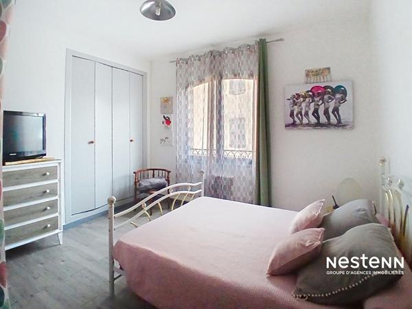 Appartement a vendre a Saint Genis Des Fontaines 4 pieces 104 m2 avec terrasse, jardin et parking