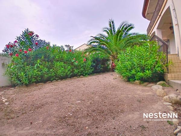 Appartement a vendre a Saint Genis Des Fontaines 4 pieces 104 m2 avec terrasse, jardin et parking