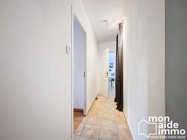 Maison plain pied, 5 chambres, carport, terrain