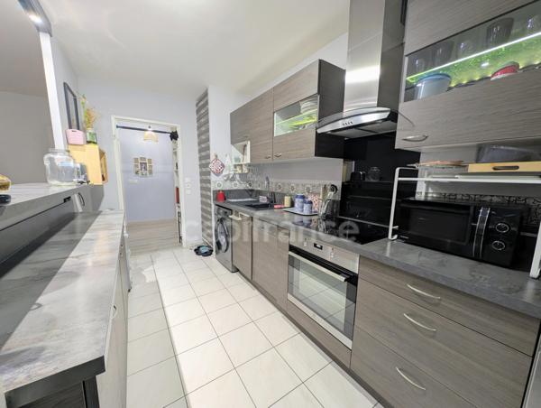 Appartement 3 pièces lumineux – 70 m² – Résidence récente (2006) - proche centre-ville