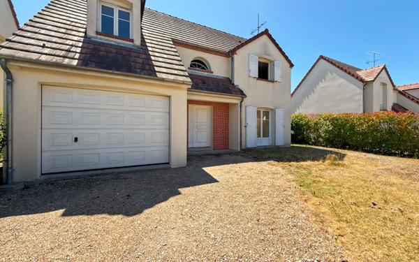 Maison à vendre    5 pièces • 134 m2 Saint-Cyr-en-Val