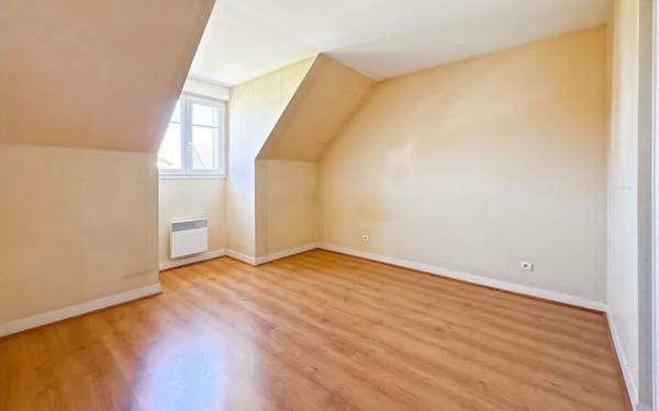 Maison à vendre    5 pièces • 134 m2 Saint-Cyr-en-Val