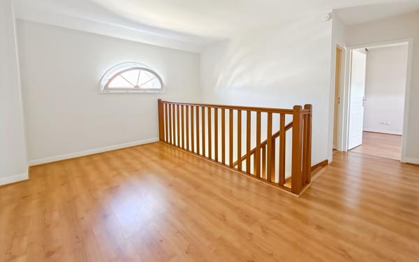 Maison à vendre    5 pièces • 134 m2 Saint-Cyr-en-Val