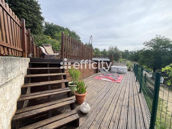Maison
         8 pièces
        - 178 m² 650 000 € *