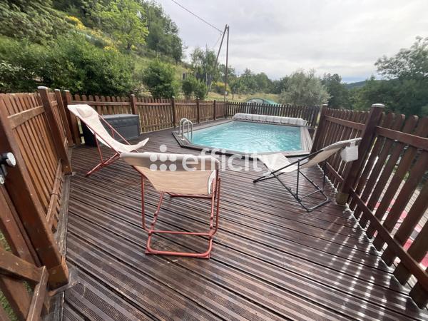 Maison
         8 pièces
        - 178 m² 650 000 € *