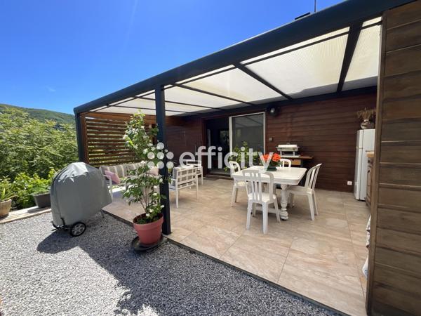 Maison
         8 pièces
        - 178 m² 650 000 € *