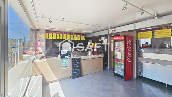 Opportunité à saisir:Friterie-pizzeria à vendre, emplacement stratégique, clientèle fidèle, parfait pour première affaire ou reconversion