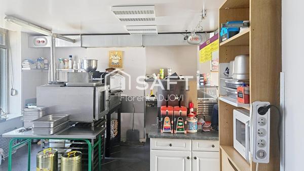 Opportunité à saisir:Friterie-pizzeria à vendre, emplacement stratégique, clientèle fidèle, parfait pour première affaire ou reconversion
