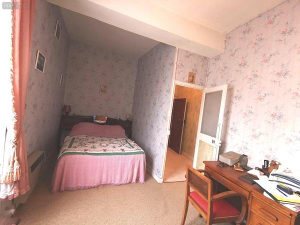 Maison de ville à vendre à Le Lude dans la Sarthe (72800), ref : 13861/1496