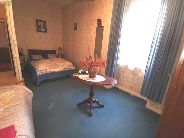 Maison de ville à vendre à Le Lude dans la Sarthe (72800), ref : 13861/1496