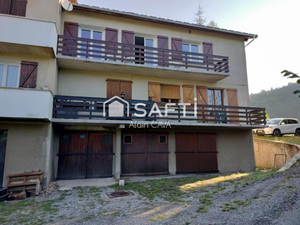 Appartement T2 de 43m² en rez de chaussée avec balcon, cave et petit jardin commun