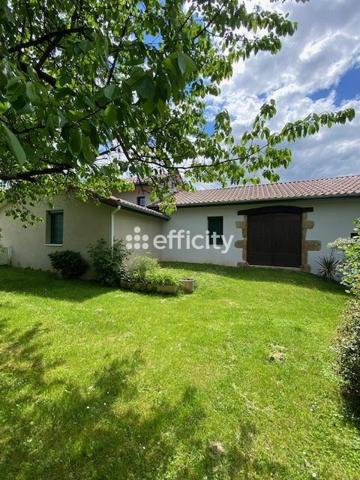 Maison
         6 pièces
        - 105 m² Exclusivité 329 000 € *
