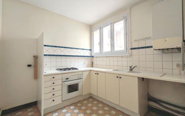 Appartement à vendre    3 pièces • 52,32 m2 Lyon 3