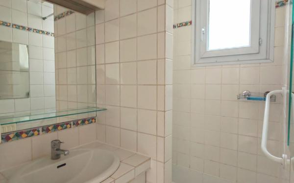 Appartement à vendre    3 pièces • 52,32 m2 Lyon 3