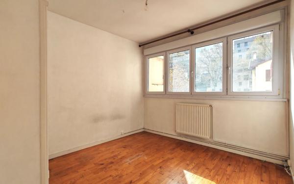 Appartement à vendre    3 pièces • 52,32 m2 Lyon 3